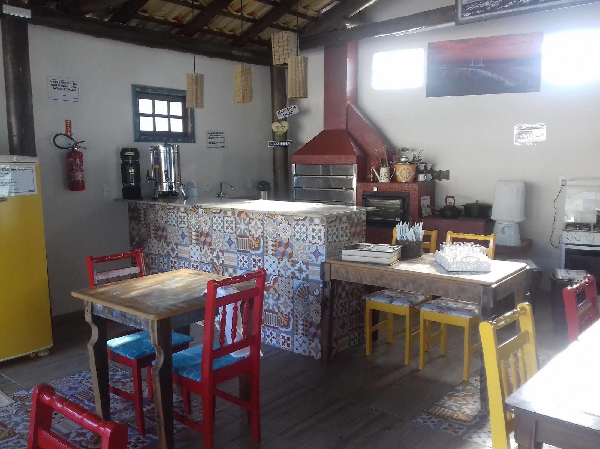 Ponta Da Barra Inn 2*